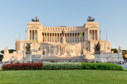 Piazza_Venezia_ _Il_Vittoriano