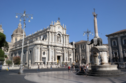 Catania_ _Piazza_Duomo_03