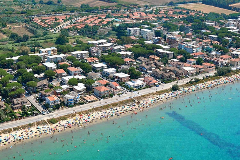 VILLAGGIO MARESI 1