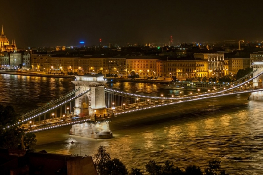 budapest 525857_960_720 800x450