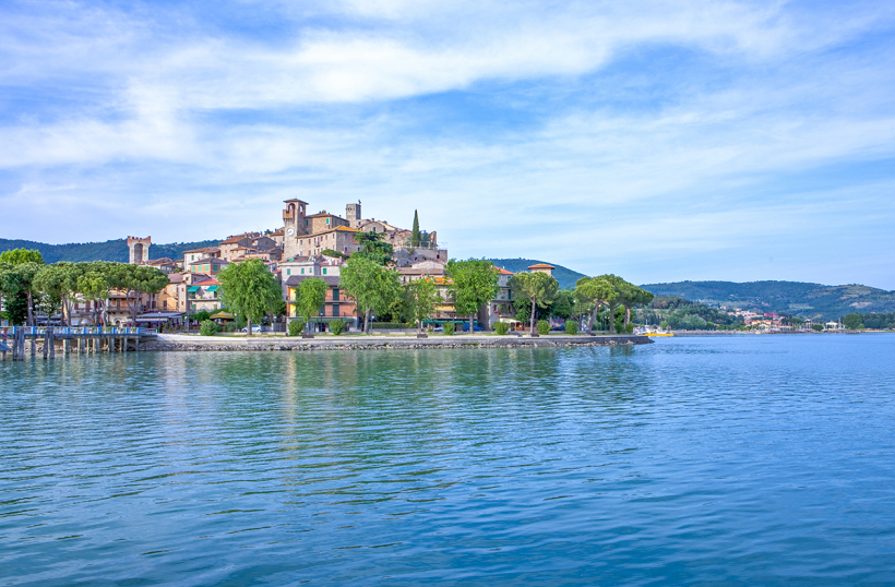hotel cavalieri   passignano sul trasimeno 00
