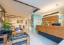hotel elefant   ora 10