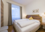 hotel elefant   ora 18