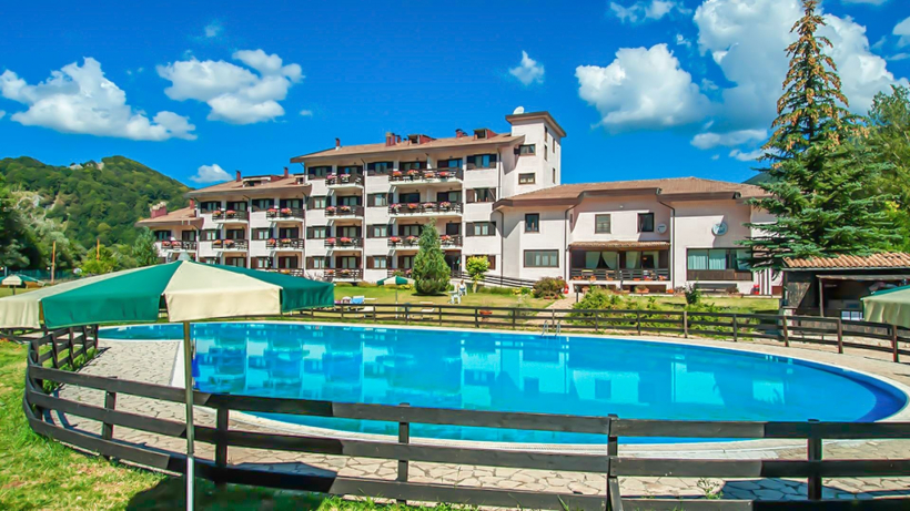 Du Park Estate 001