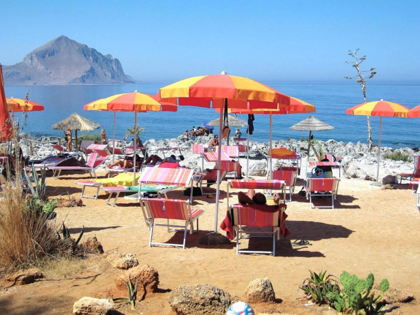 1 HAPPY CAMP   EL BAHIRA CAMPING VILLAGE  SAN VITO LO CAPO