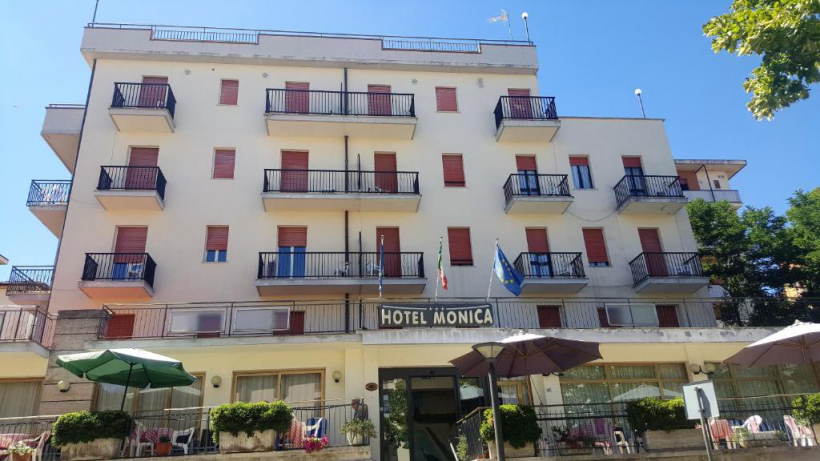 hotel monica   chianciano terme 00