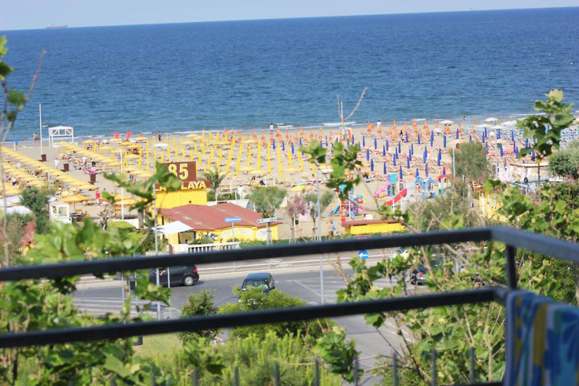 hotel la torretta bramante   rimini 00