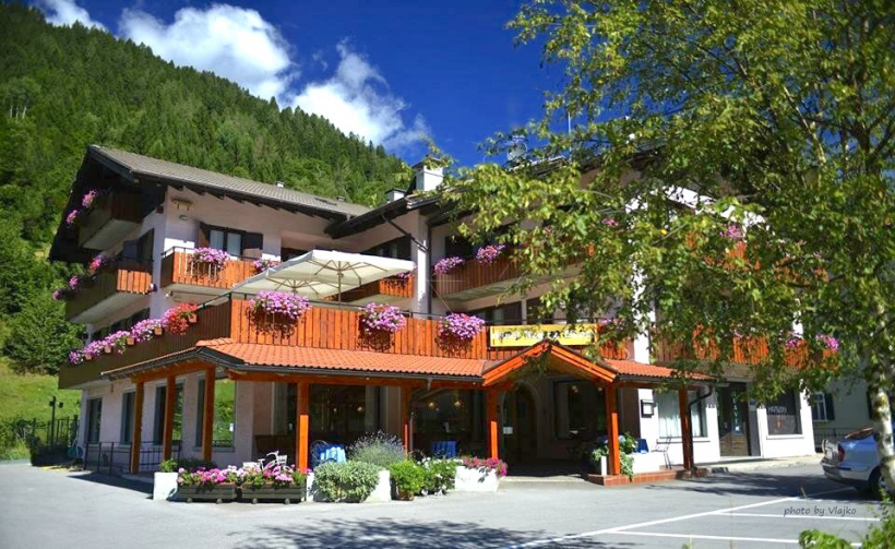 hotel regina elena   caderzone 21