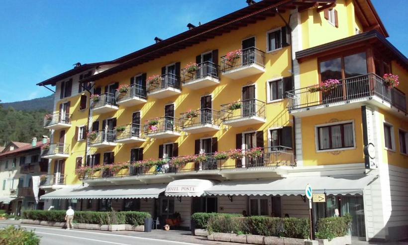 19 HOTEL POSTA   COMANO TERME