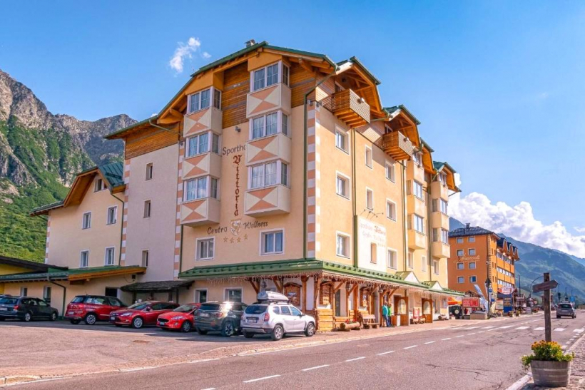31 SPORT HOTEL VITTORIA   PASSO DEL TONALE