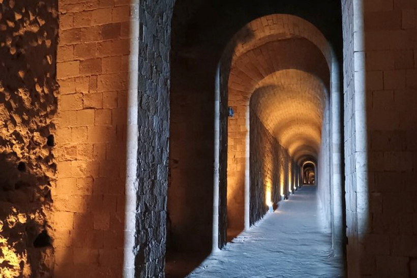 Grotta di Seiano, Parco archeologico di Pausilypon e Napoli   03