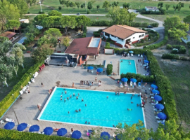 villaggio varantur   cagnano varano   00