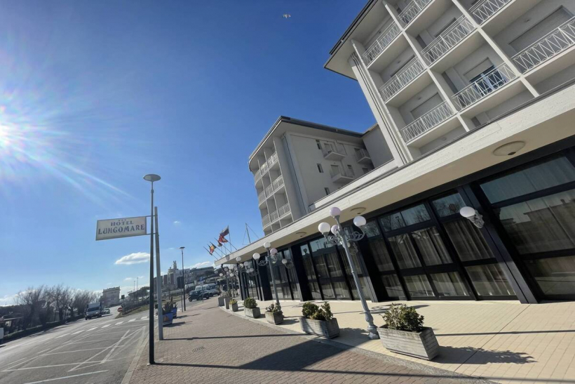 Hotel Lungomare   Cervia 01