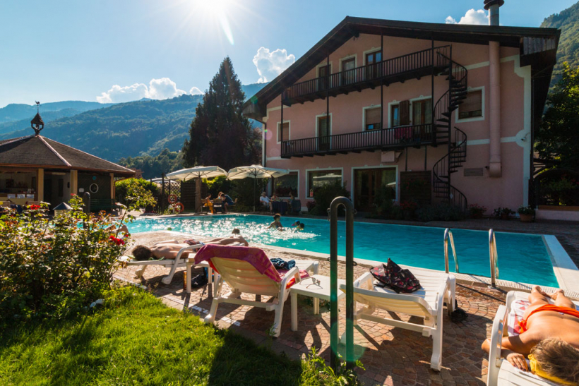 23 HOTEL AURORA   CIMEGO